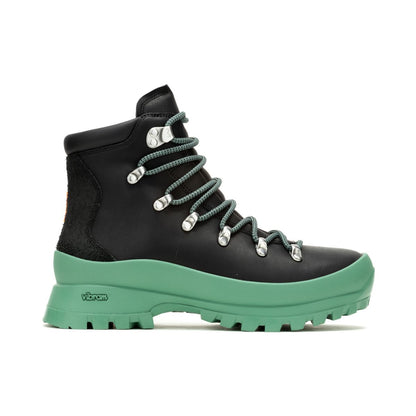 Black/Pine,5,Hiker
